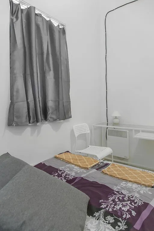 ורשה Metro Centrum Guest Rooms 0*,  פולין